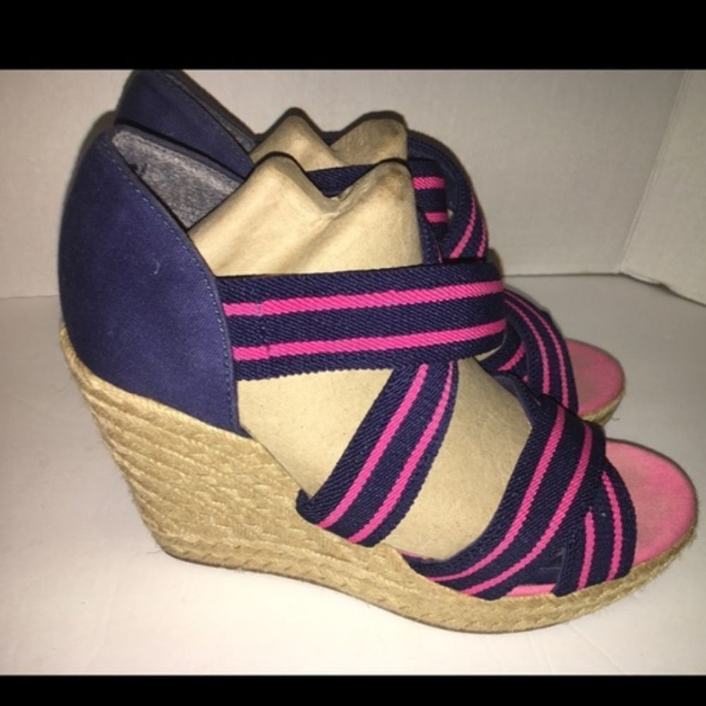H&M WEDGE STYLE OPEN TOE ANKLE STRAP SANDAL